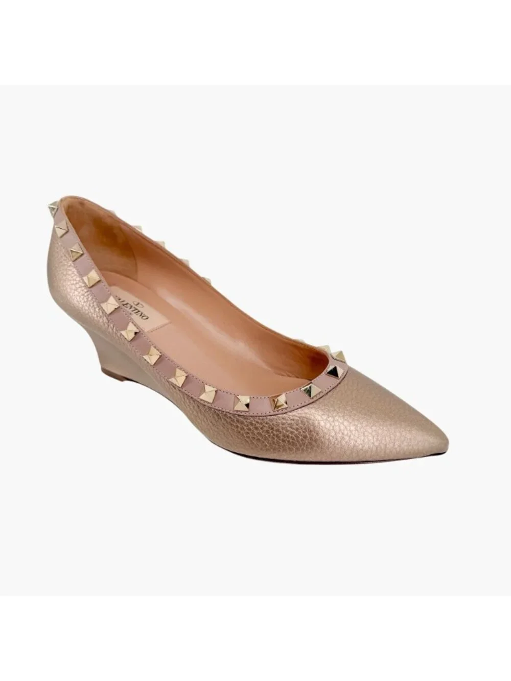 Valentino Garavani Rockstud Pointed Wedge Pumps Heels Gold Leather Size 37 US 7